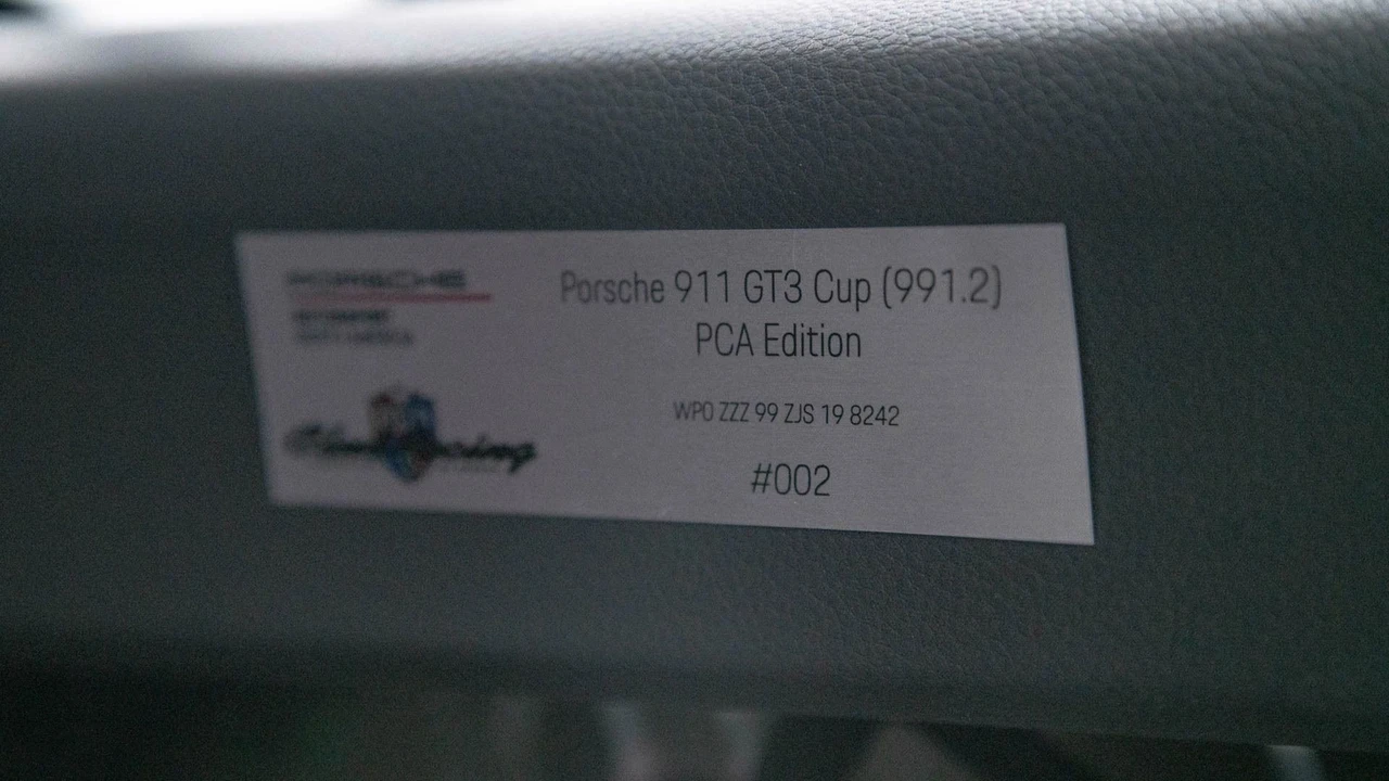 2018 Porsche 991 GT3 - Image 23 of 31