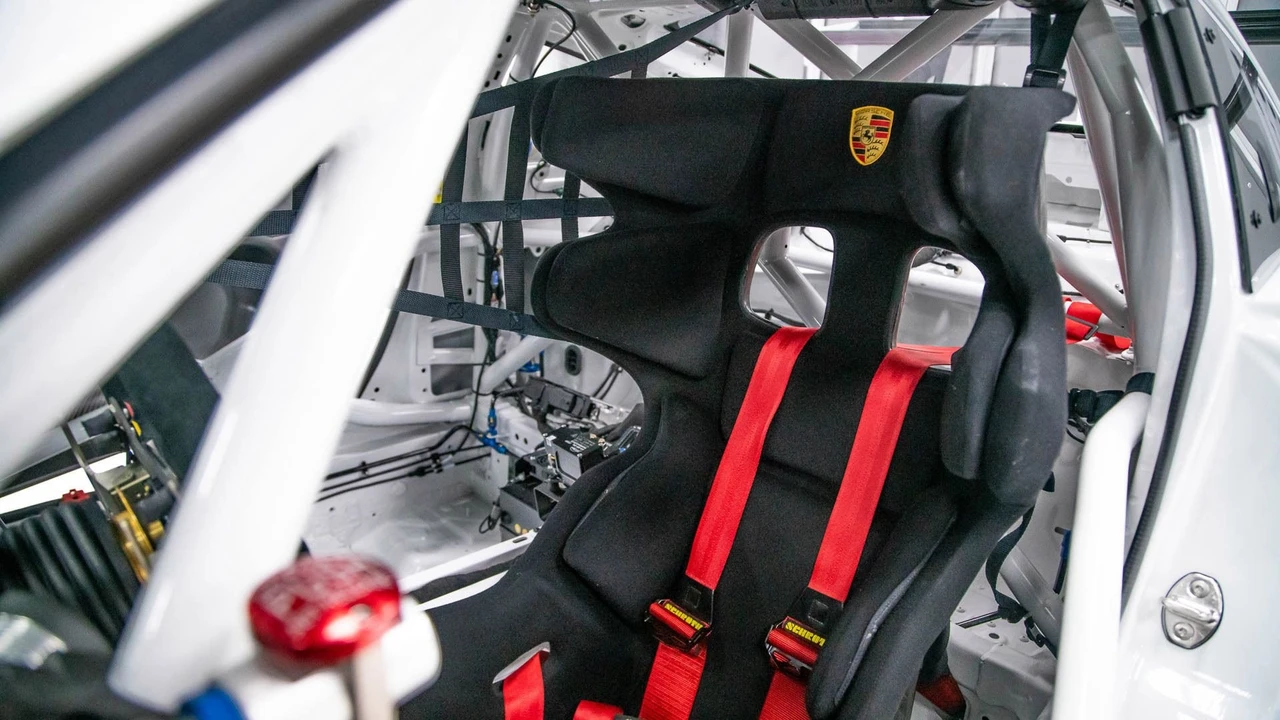 2018 Porsche 991 GT3 - Image 20 of 31