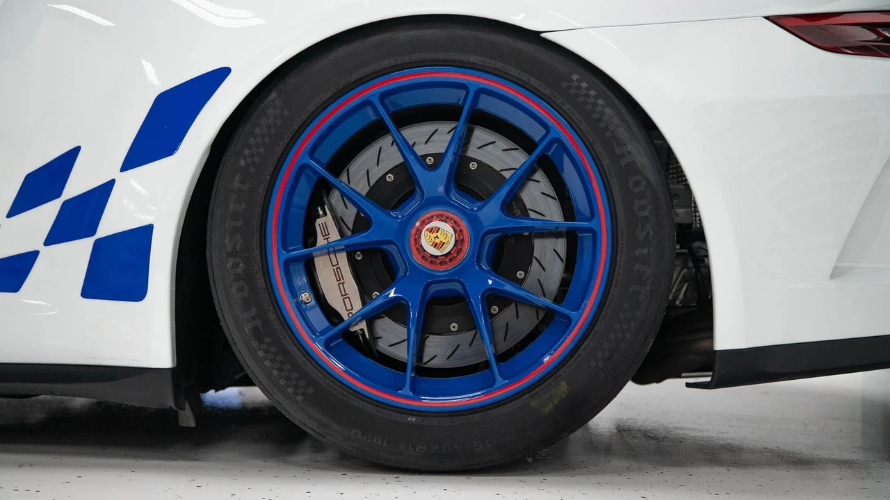 2018 Porsche 991 GT3 - Image 27 of 31