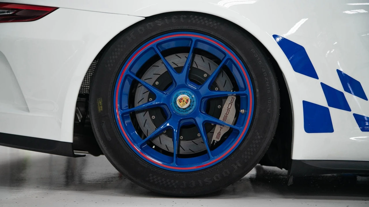 2018 Porsche 991 GT3 - Image 29 of 31