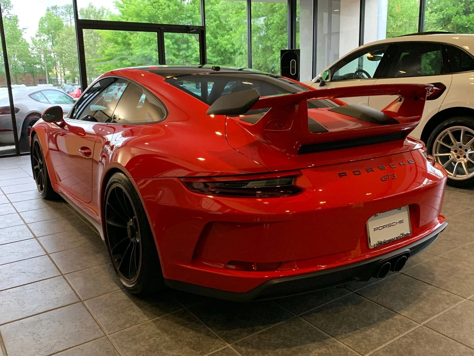 2018 Porsche 991 GT3 - Image 6 of 18