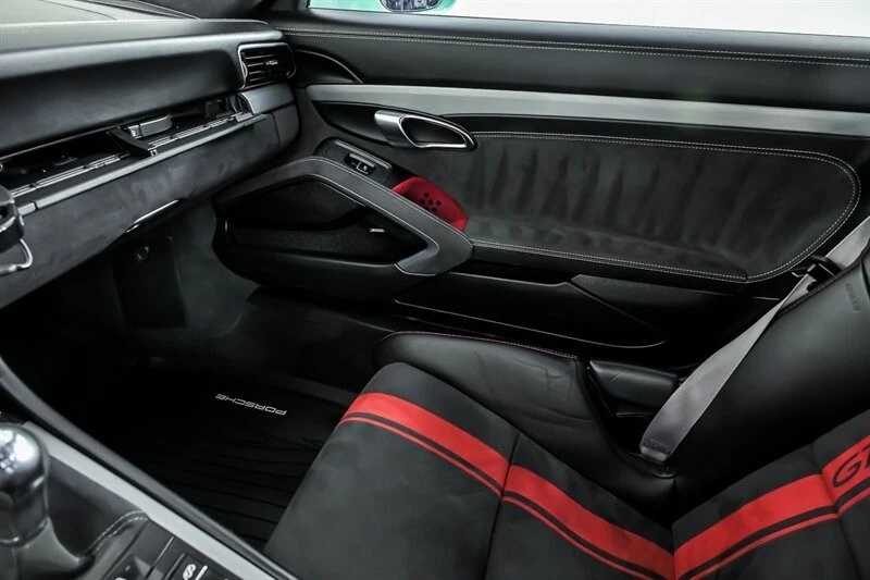 2018 Porsche - Image 31 of 31