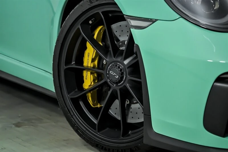 2018 Porsche - Image 4 of 31