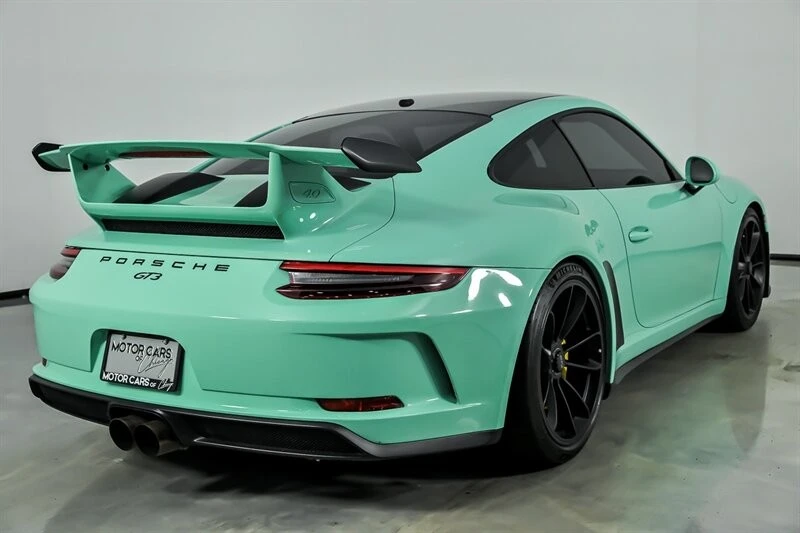 2018 Porsche - Image 10 of 31