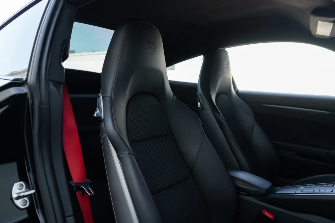 2018 Porsche 991 GT3 Touring - Image 27 of 31