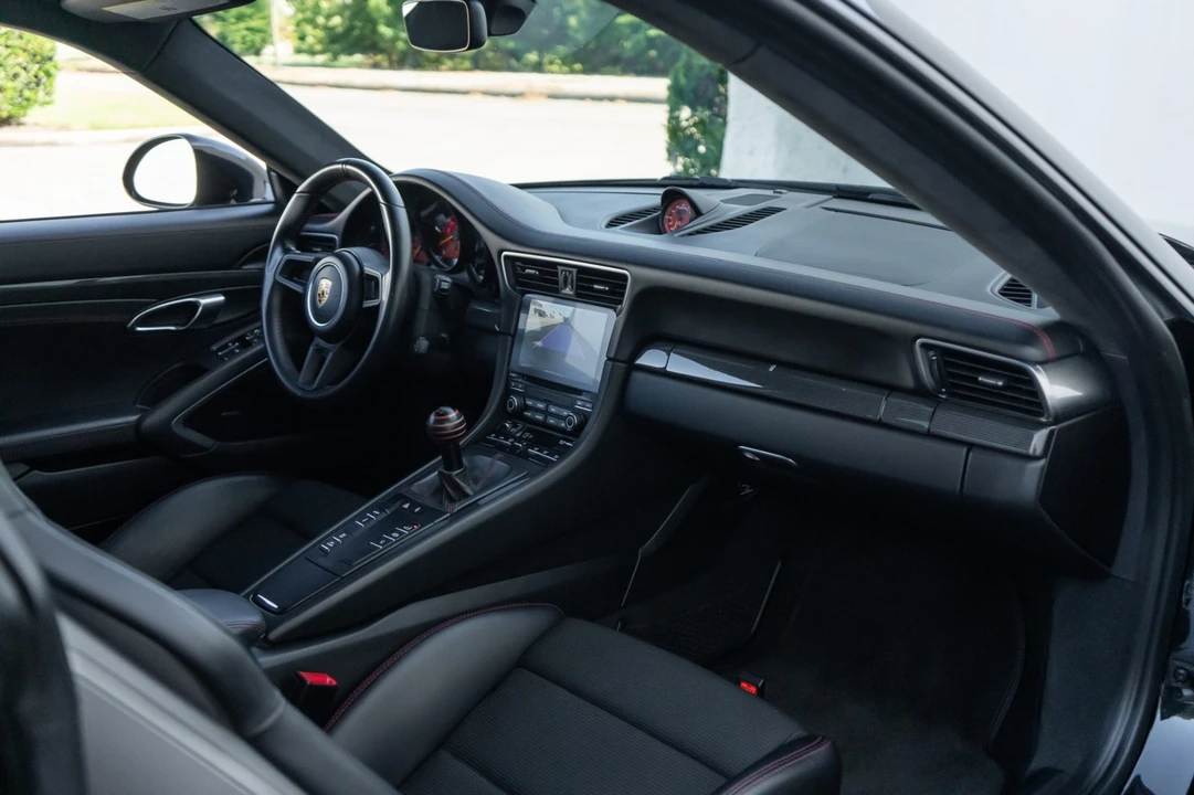 2018 Porsche 991 GT3 Touring - Image 17 of 31