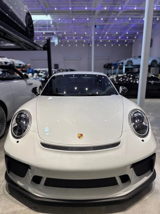 2018 Porsche 991 GT3 - Image 3 of 4