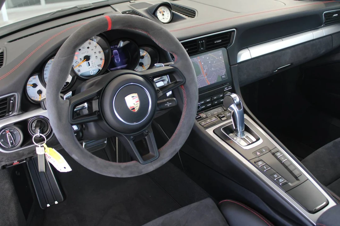 2018 Porsche 991 GT3 - Image 4 of 5