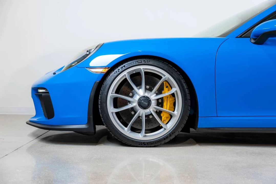 2018 Porsche 991 GT3 - Image 2 of 5