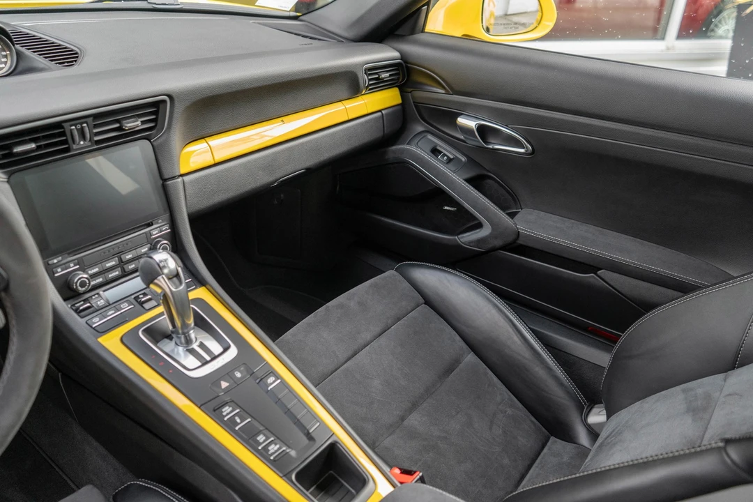 2018 Porsche 991 GT3 - Image 18 of 21