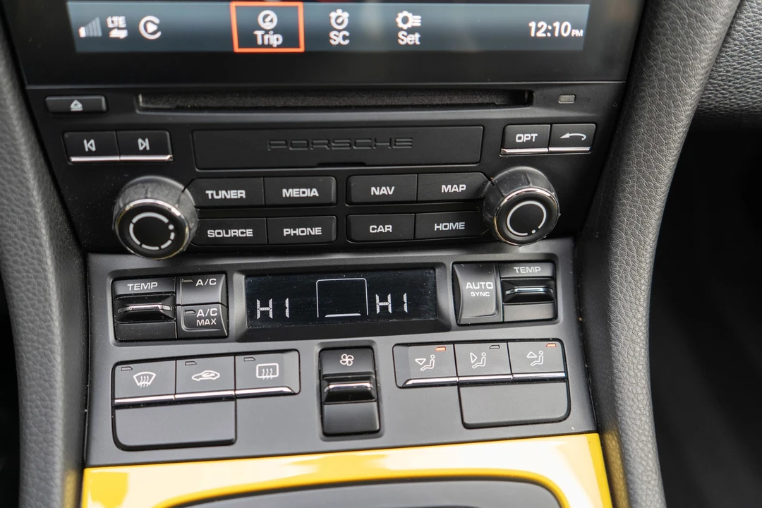 2018 Porsche 991 GT3 - Image 23 of 31