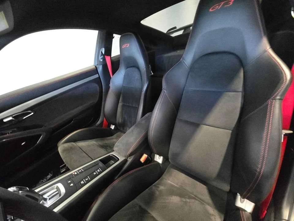 2018 Porsche 991 GT3 - Image 4 of 5