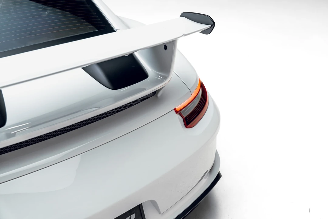 2018 Porsche 911 - Image 9 of 31
