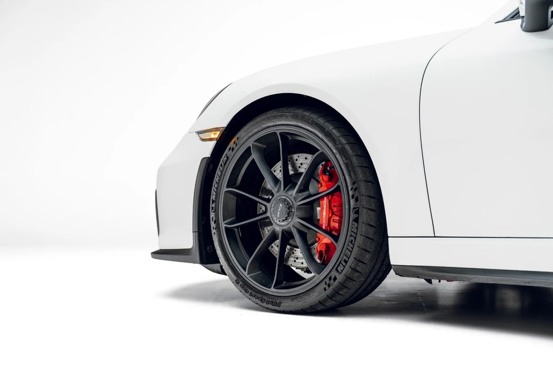 2018 Porsche 911 - Image 18 of 31