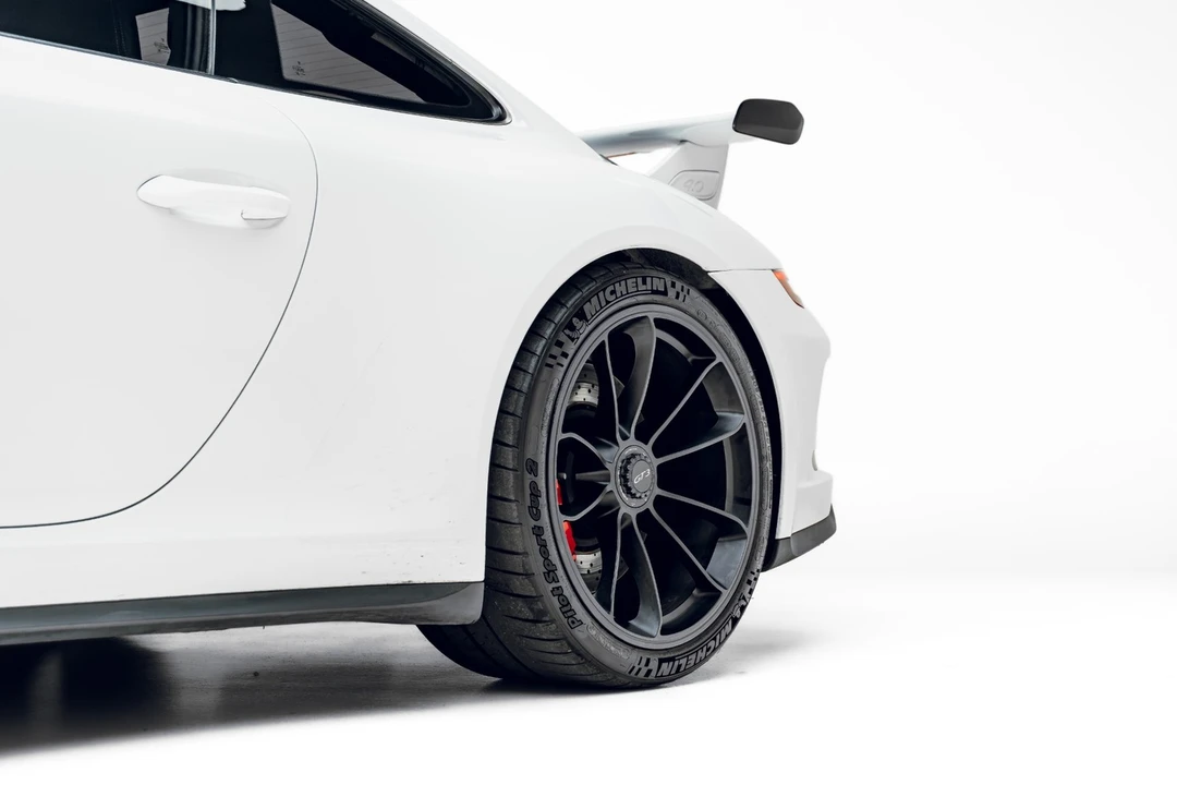 2018 Porsche 911 - Image 17 of 31