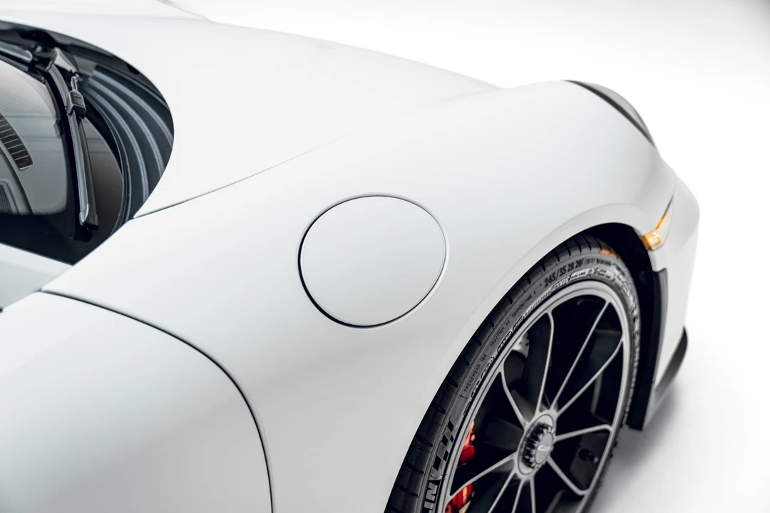 2018 Porsche 911 - Image 19 of 31