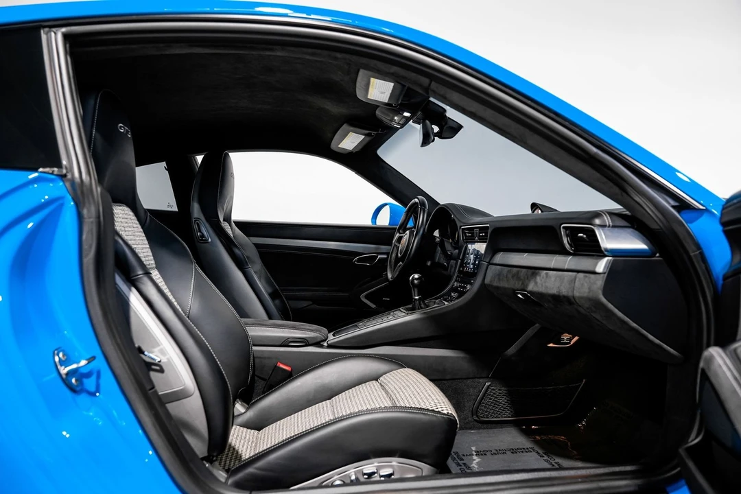 2018 Porsche 991 GT3 - Image 30 of 31