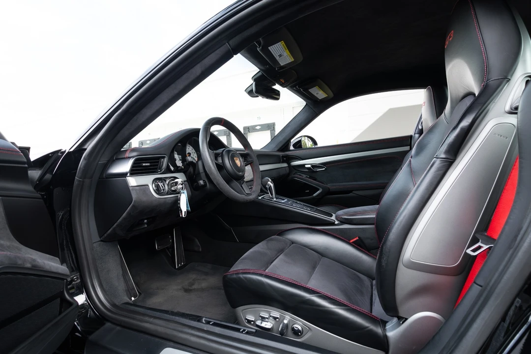 2018 Porsche 991 GT3 - Image 5 of 31
