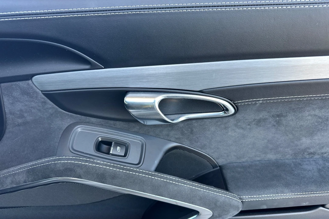 2018 Porsche 991 GT3 - Image 18 of 31