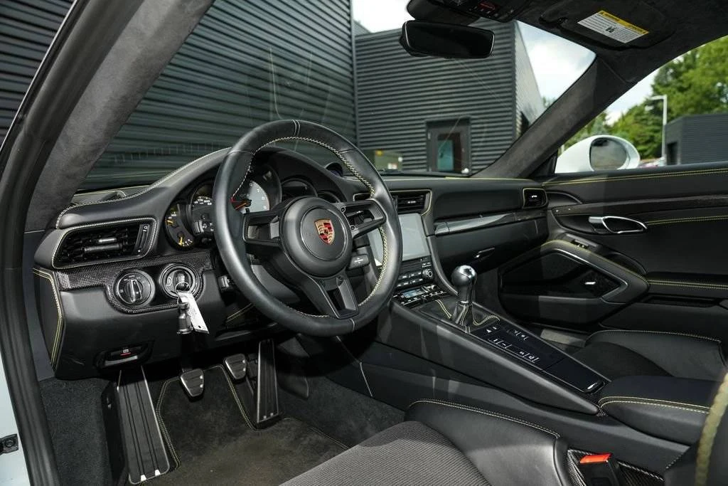 2018 Porsche 991 GT3 - Image 4 of 5