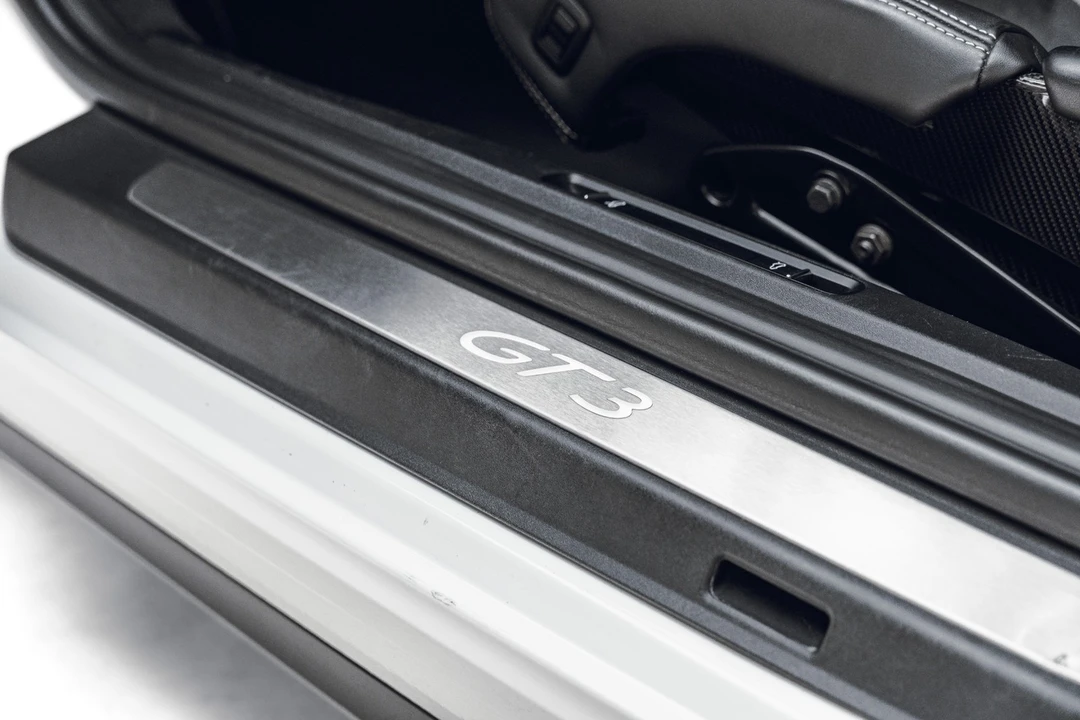 2018 Porsche 991 GT3 - Image 26 of 31