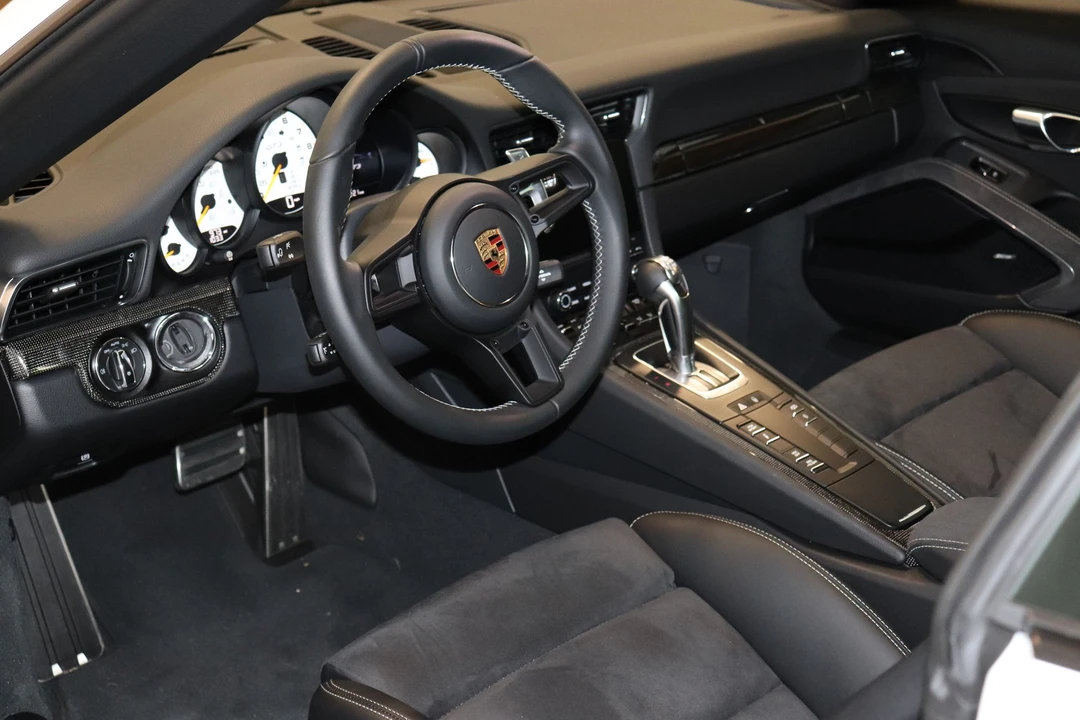 2018 Porsche 991 GT3 - Image 3 of 3