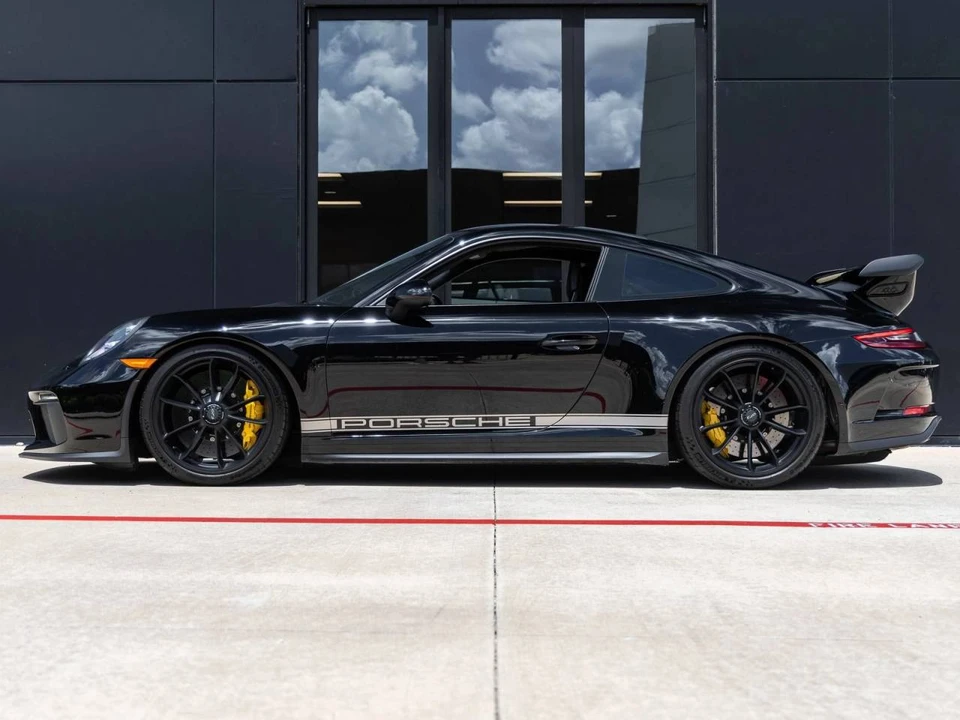 2018 Porsche 991 GT3 - Image 2 of 5