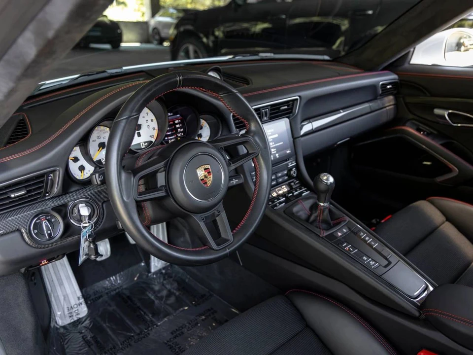 2018 Porsche 991 GT3 - Image 4 of 5