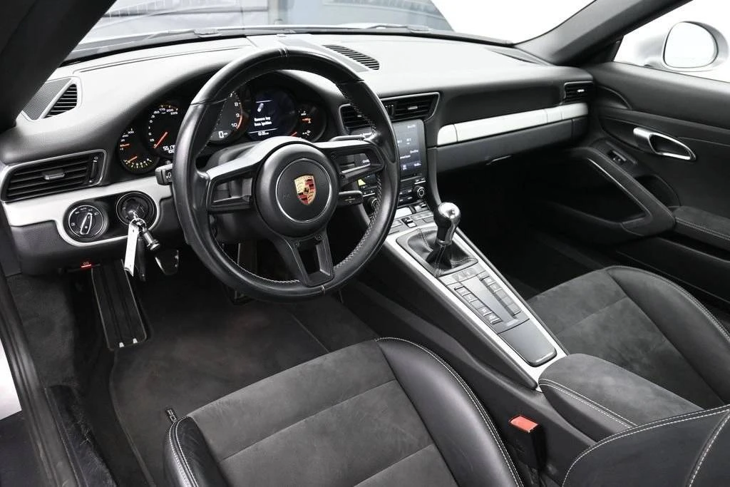 2018 Porsche 991 GT3 - Image 4 of 5