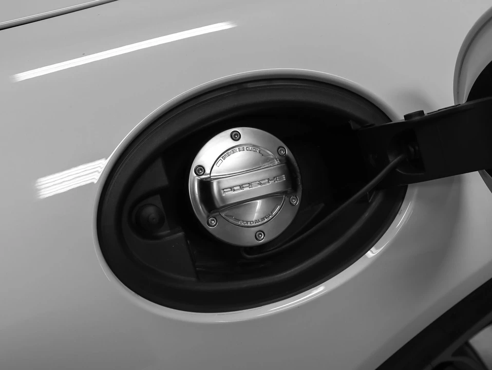2018 Porsche 991 GT3 - Image 19 of 31