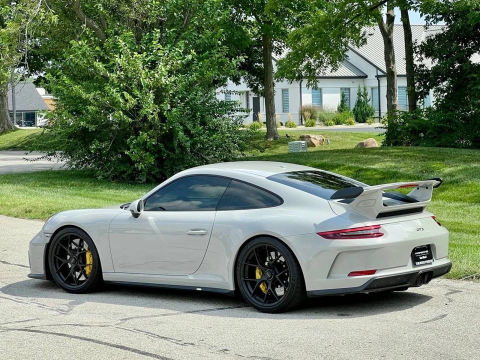2018 Porsche 991 GT3 - Image 3 of 5