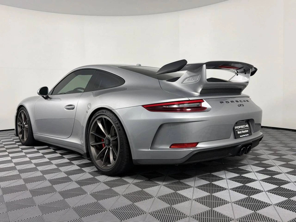 2018 Porsche 991 GT3 - Image 3 of 5