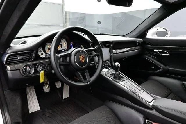 2018 Porsche 991 GT3 - Image 4 of 5