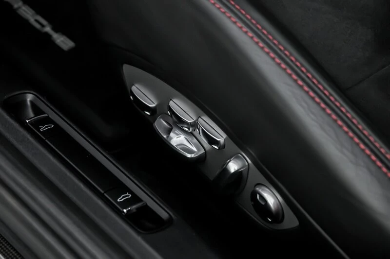 2018 Porsche 991 GT3 - Image 19 of 31