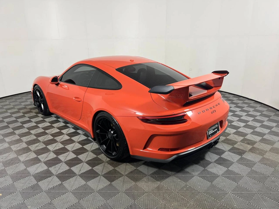 2018 Porsche 991 GT3 - Image 3 of 4