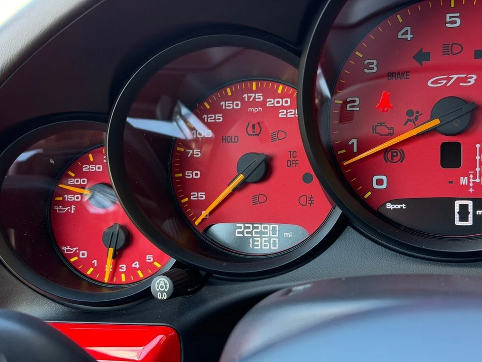 2018 Porsche 991 GT3 - Image 23 of 31