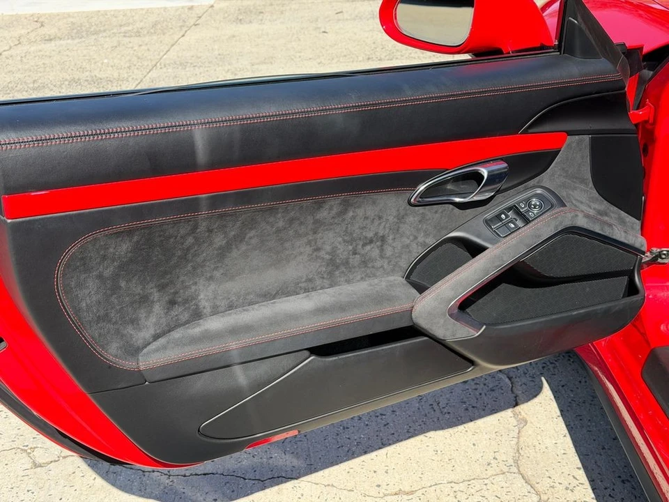 2018 Porsche 991 GT3 - Image 14 of 31