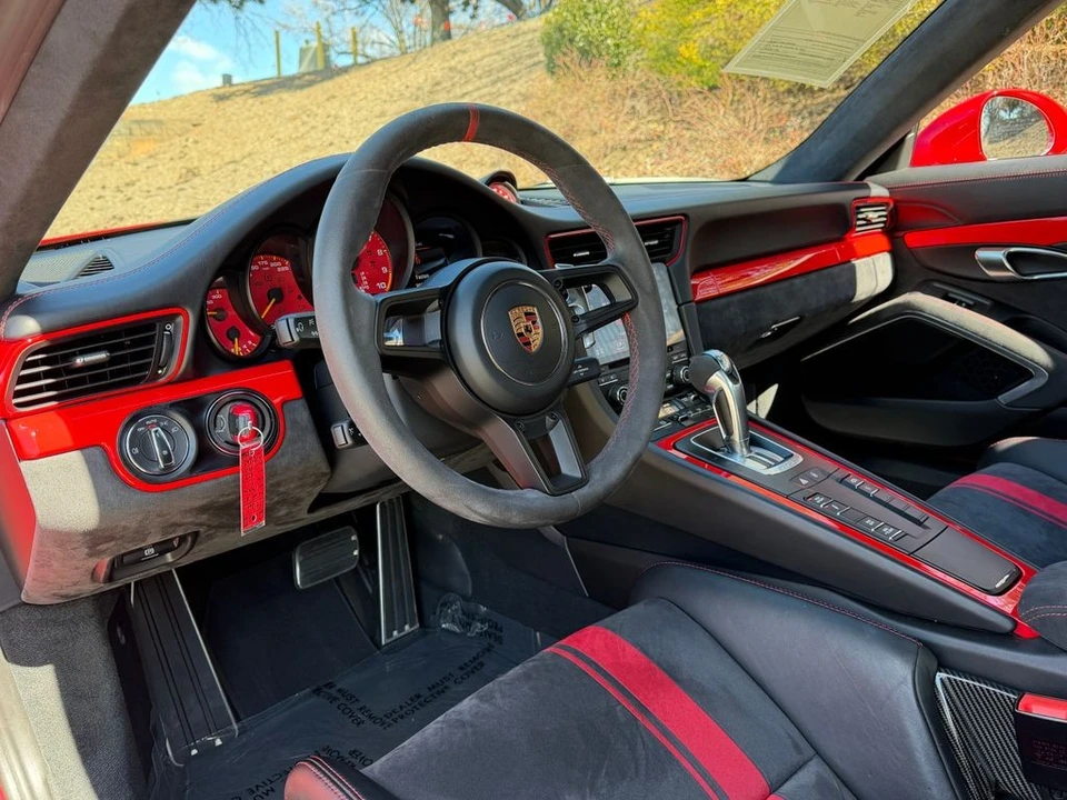 2018 Porsche 991 GT3 - Image 16 of 31