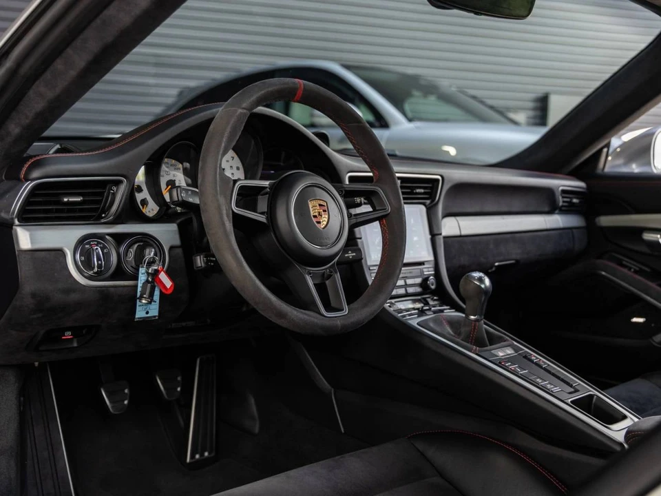2018 Porsche 991 GT3 - Image 4 of 5