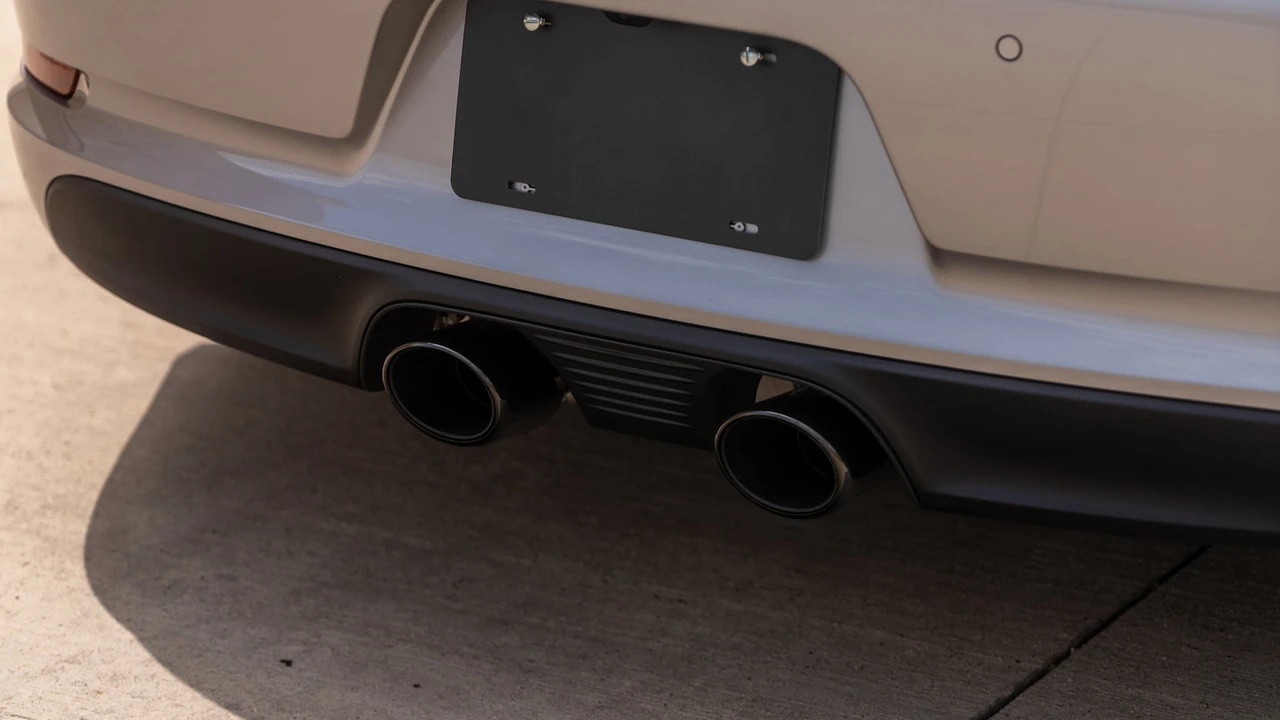 2018 Porsche 991 Carrera GTS - Image 25 of 31