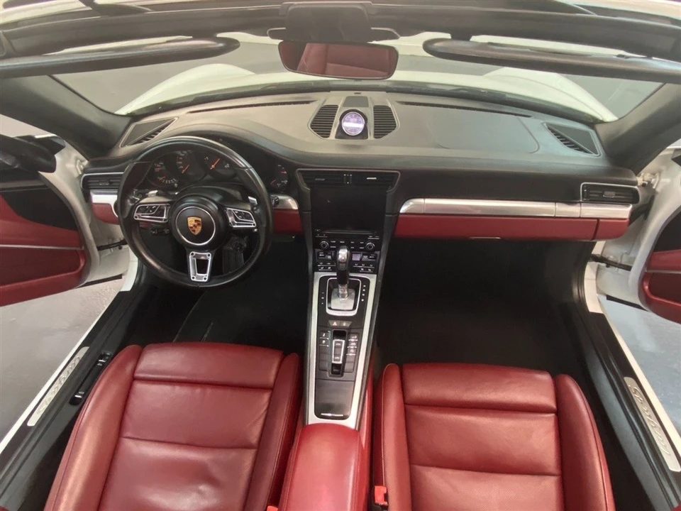 2018 Porsche 991 Targa 4 & 4S - Image 11 of 21