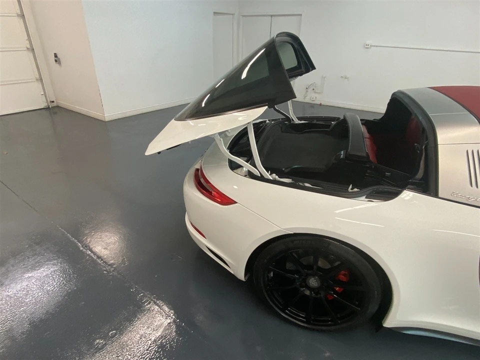 2018 Porsche 991 Targa 4 & 4S - Image 19 of 21