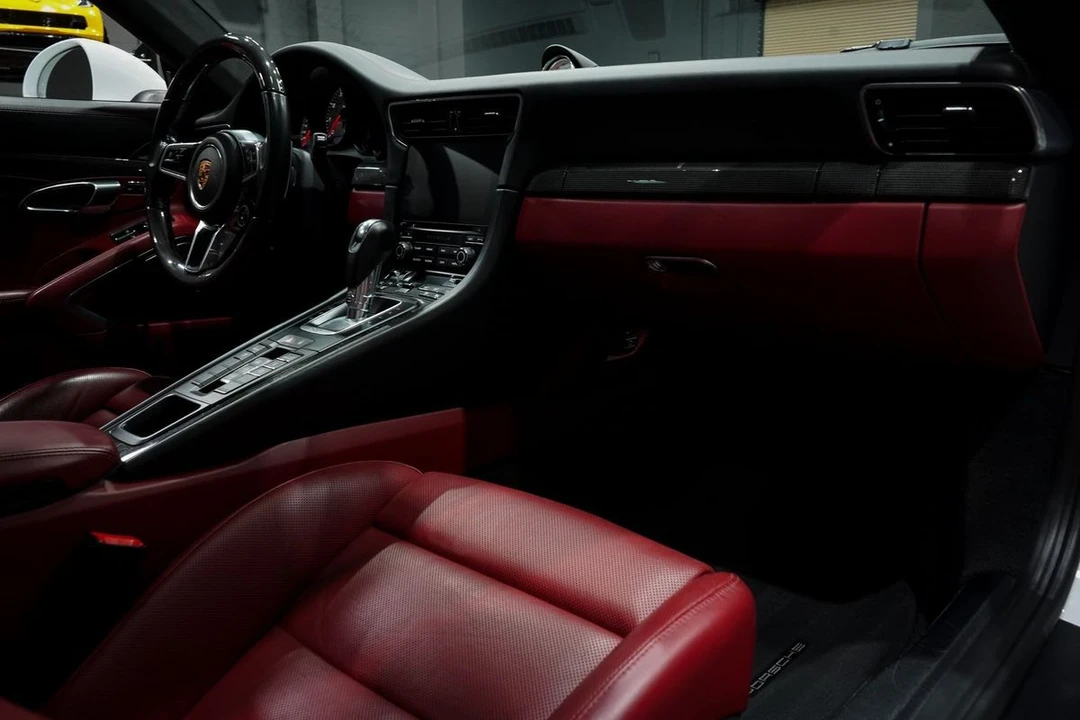 2018 Porsche 991 Turbo S - Image 29 of 31