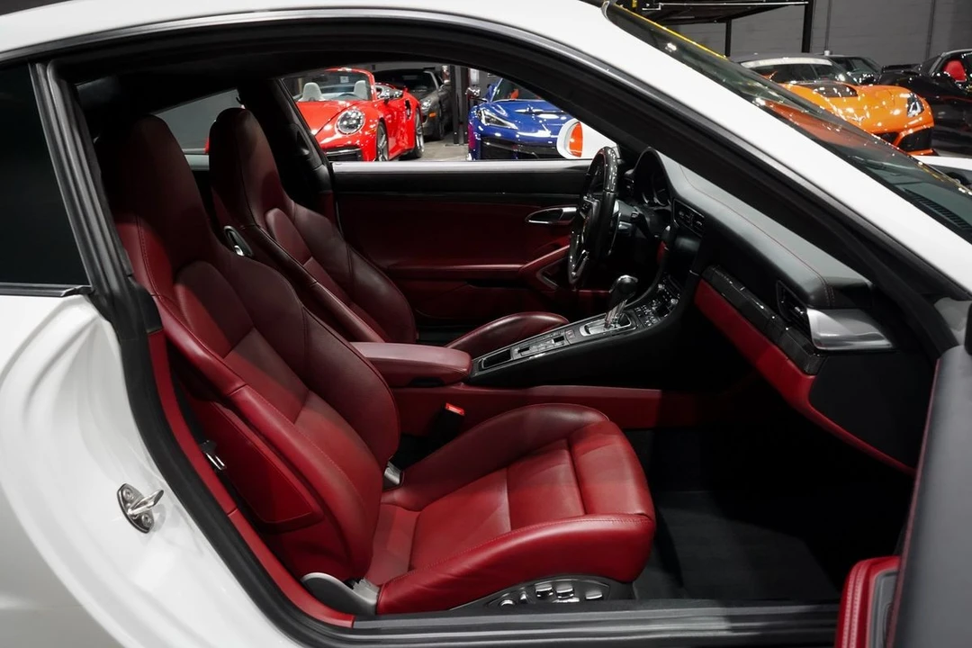2018 Porsche 991 Turbo S - Image 30 of 31