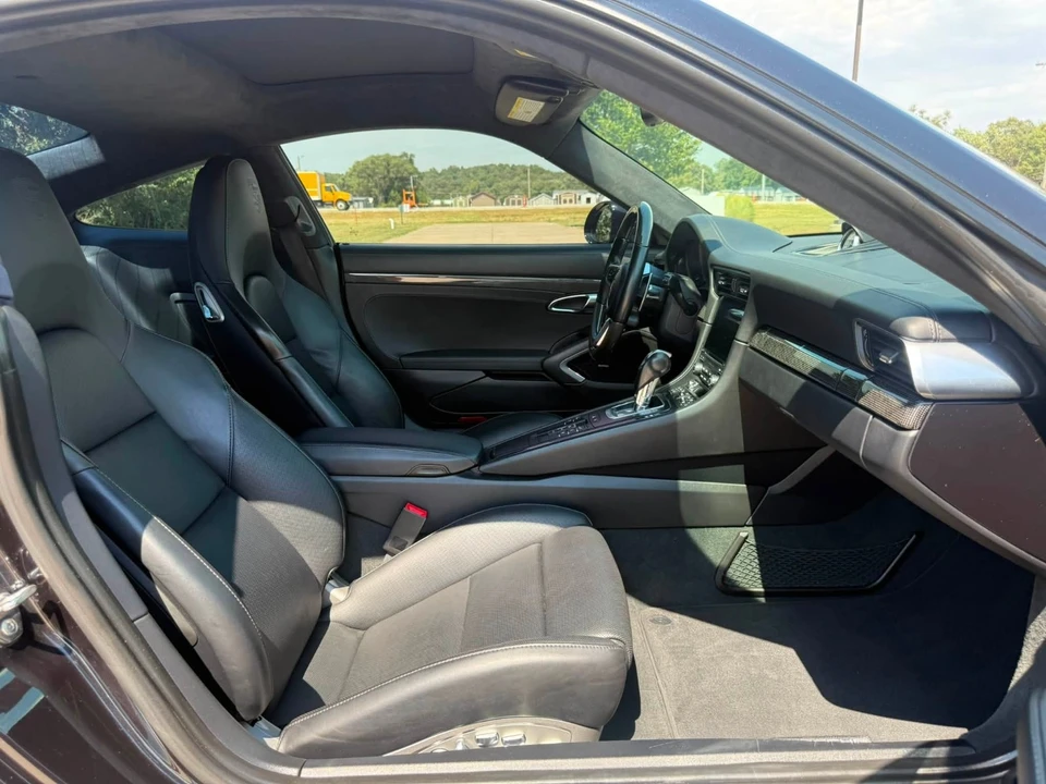 2018 Porsche 991 Turbo S - Image 29 of 31