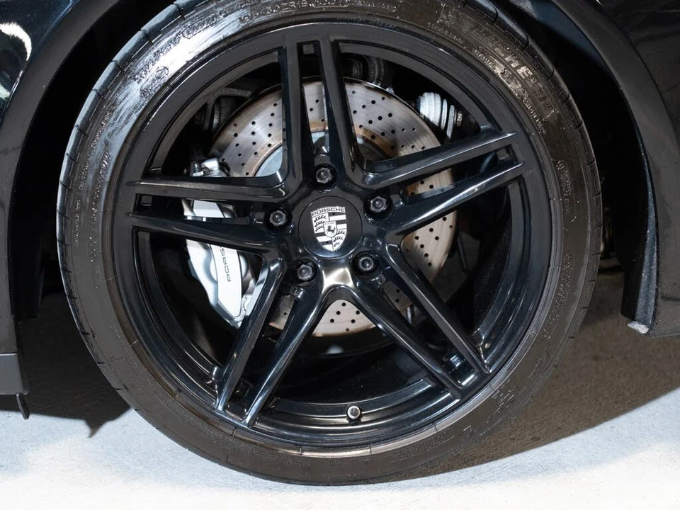 2018 Porsche 991 Targa 4 & 4S - Image 11 of 25