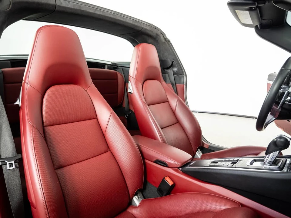 2018 Porsche 991 Targa 4 & 4S - Image 16 of 31