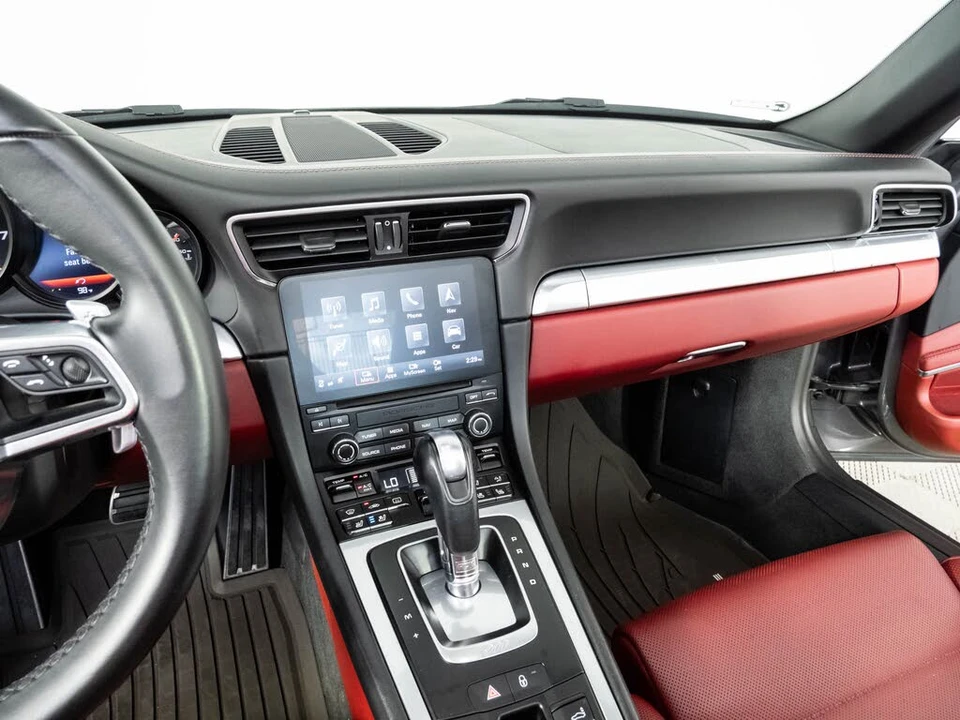 2018 Porsche 991 Targa 4 & 4S - Image 12 of 31