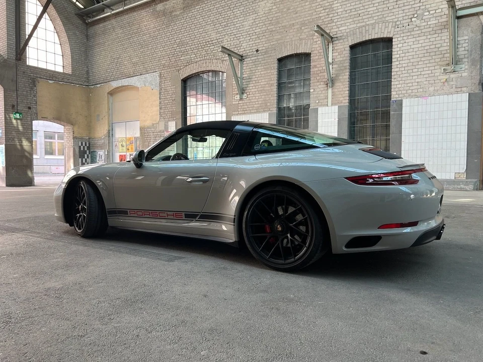 2018 Porsche 991 Targa 4 GTS - Image 5 of 24