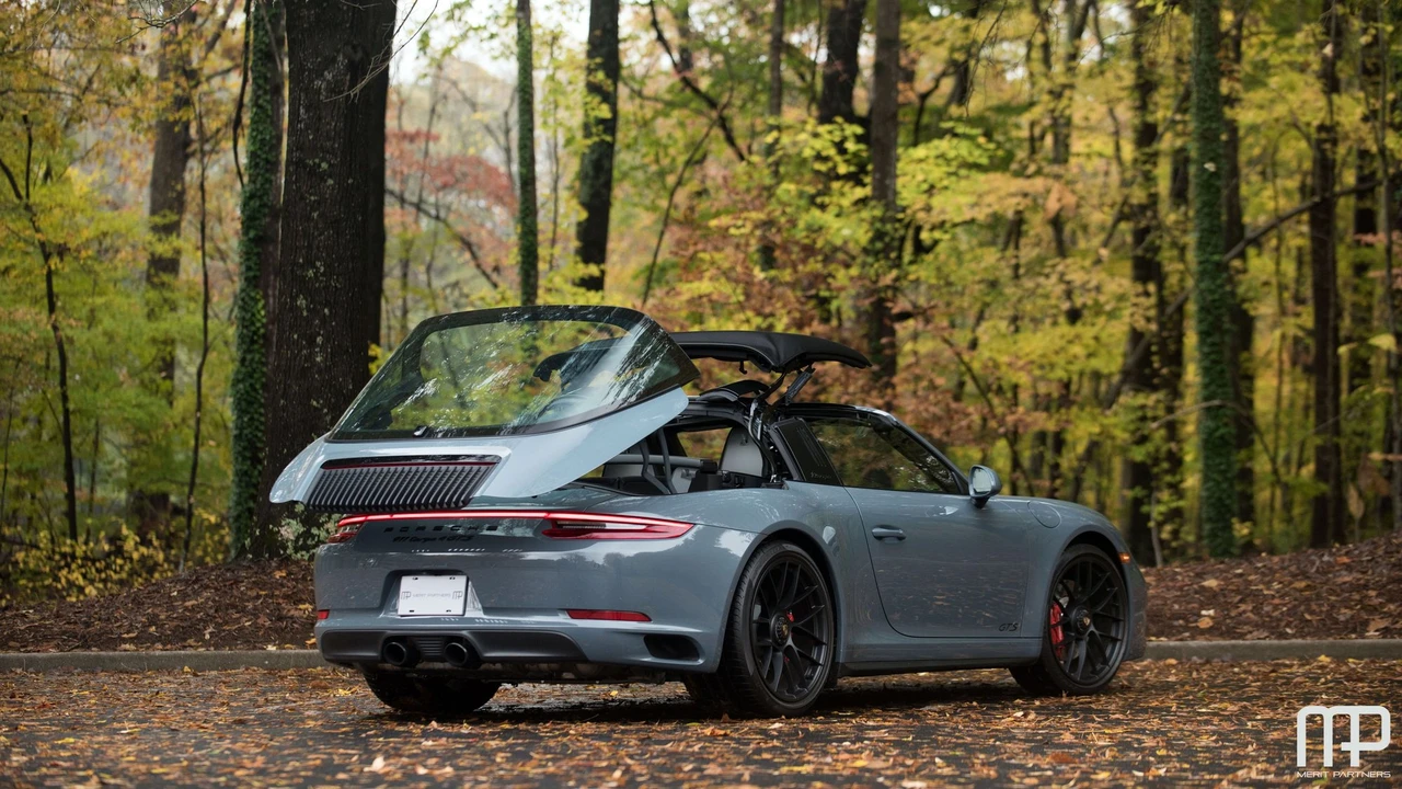 2018 Porsche 991 Targa 4 GTS - Image 16 of 31